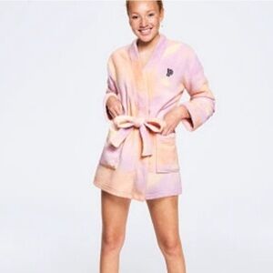 Victoria’s Secret Pink tie dye short plush robe size XS